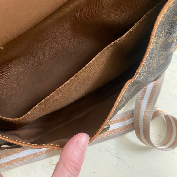 Auth Louis Vuitton Saumur 30 - Picture 2 of 12